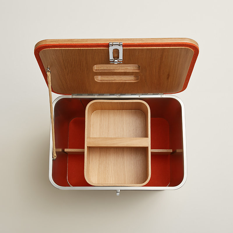 HERMES 波模様ライター オリジナルボックス付き Grooming box | Hermès Canada